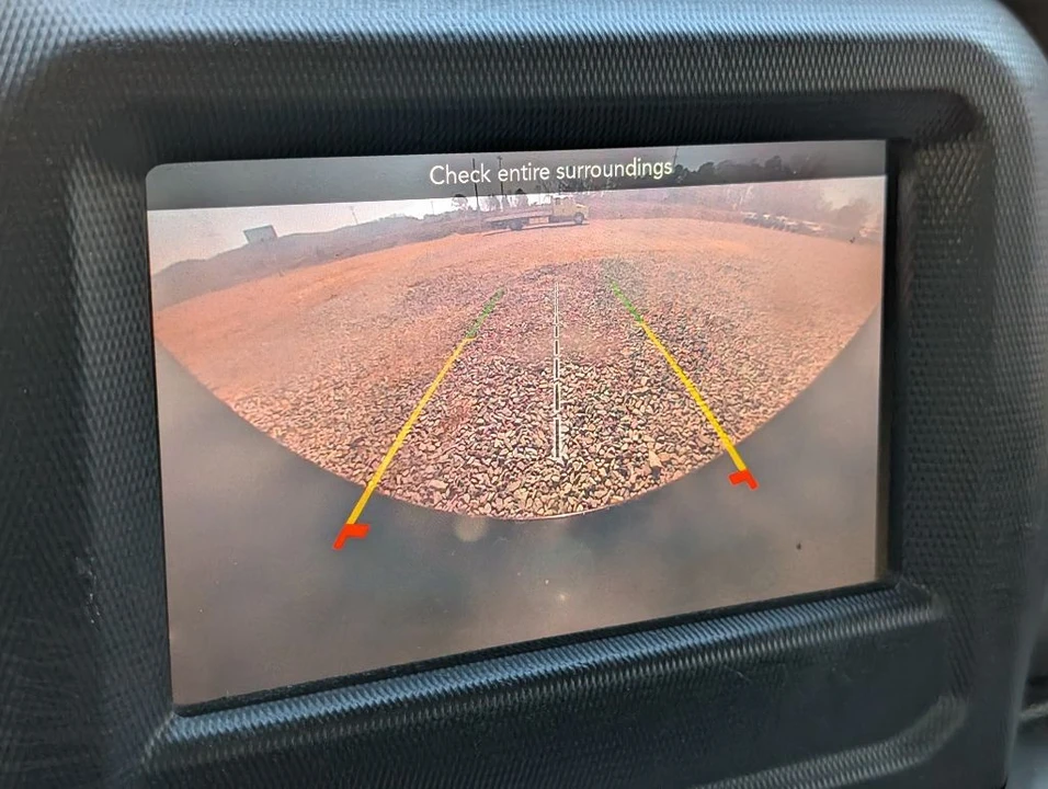 2019 Jeep JL Wrangler - Image 17 of 21
