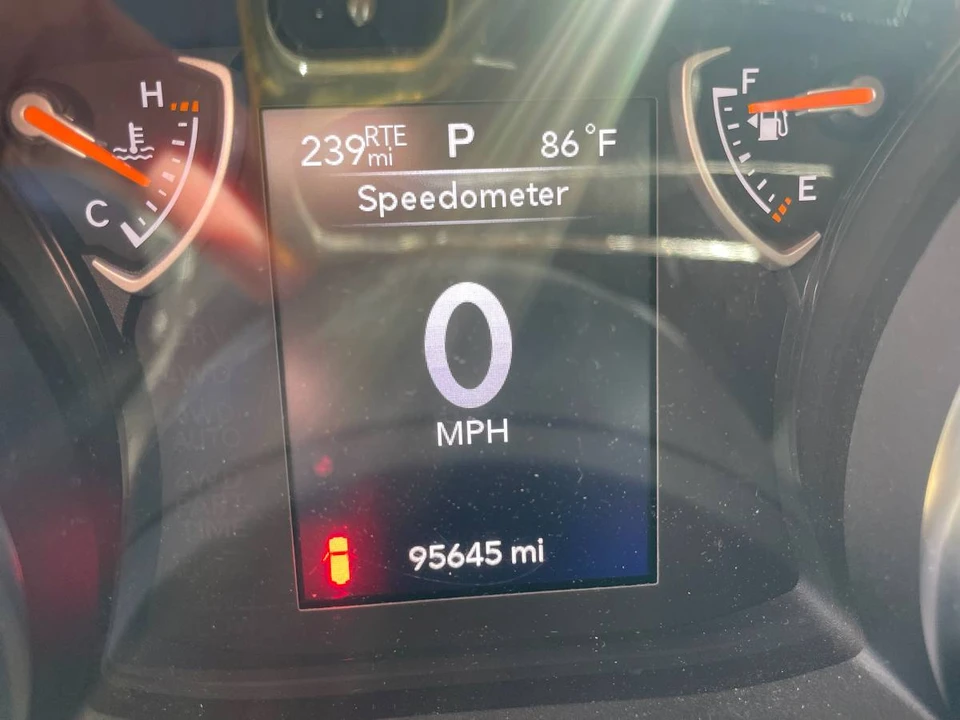 2019 Jeep JL Wrangler - Image 8 of 10