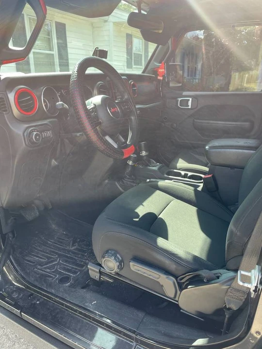 2019 Jeep JL Wrangler - Image 7 of 10