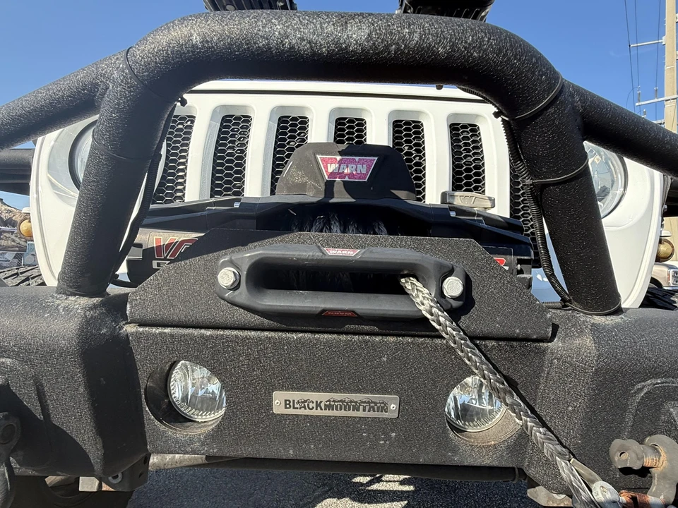 2019 Jeep JL Wrangler - Image 19 of 31