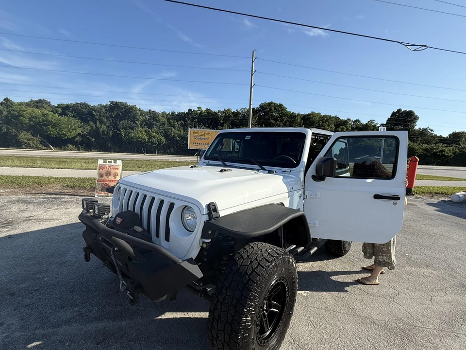 2019 Jeep JL Wrangler - Image 20 of 31