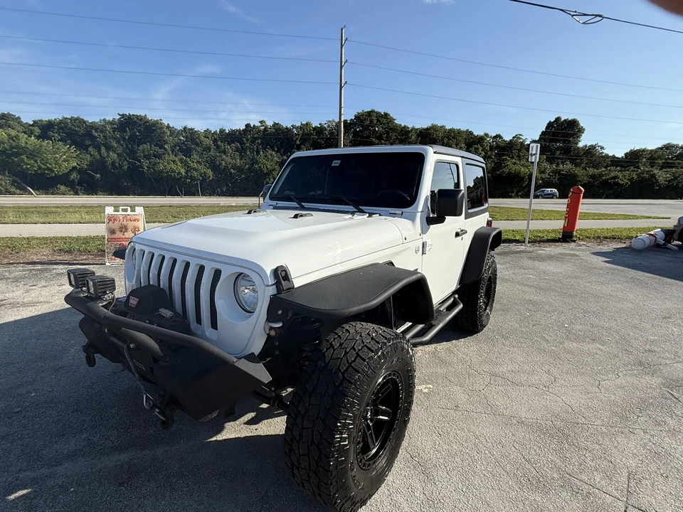 2019 Jeep JL Wrangler - Image 6 of 31