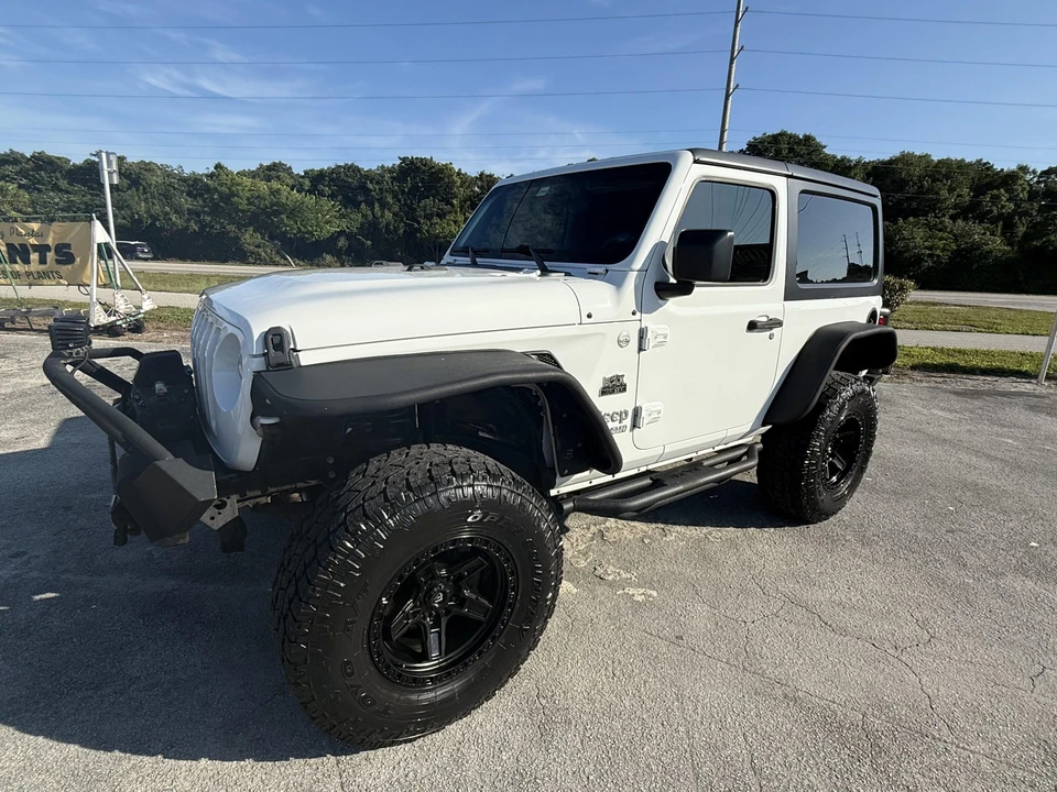 2019 Jeep JL Wrangler - Image 7 of 31