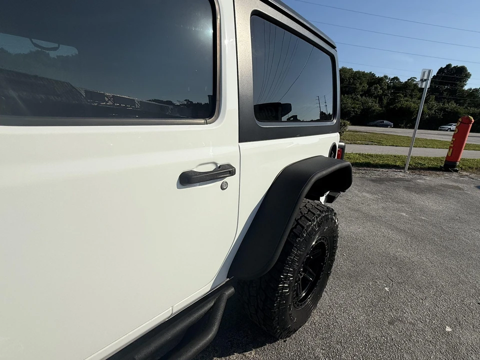 2019 Jeep JL Wrangler - Image 22 of 31