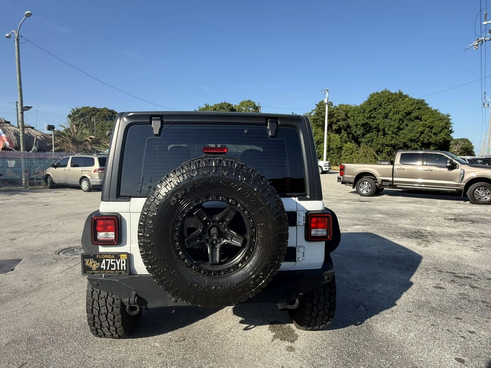 2019 Jeep JL Wrangler - Image 9 of 31