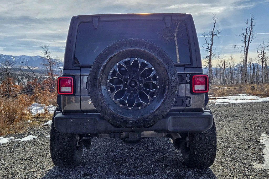 2019 Jeep JL Wrangler - Image 7 of 12