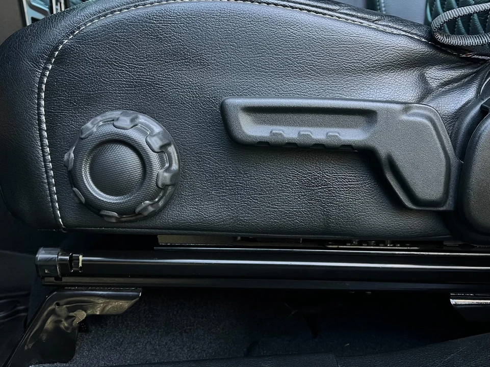 2019 Jeep JL Wrangler - Image 12 of 12