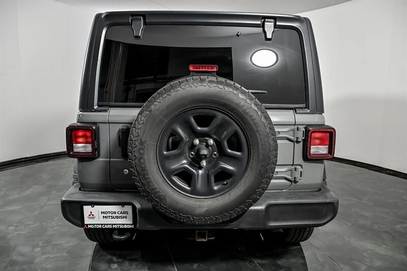 2019 Jeep JL Wrangler - Image 8 of 26