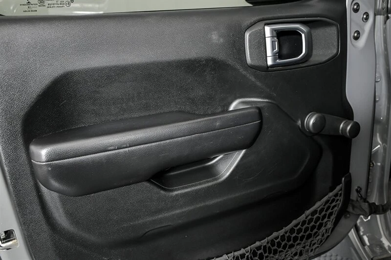 2019 Jeep JL Wrangler - Image 13 of 26