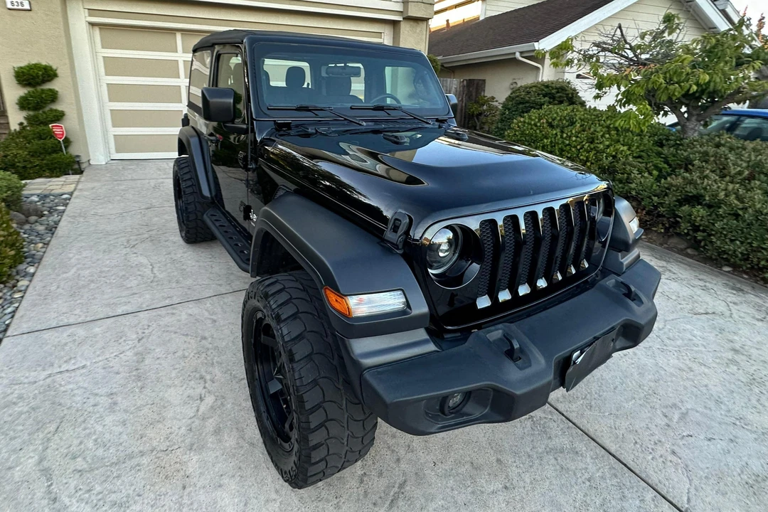 2019 Jeep JL Wrangler - Image 15 of 31