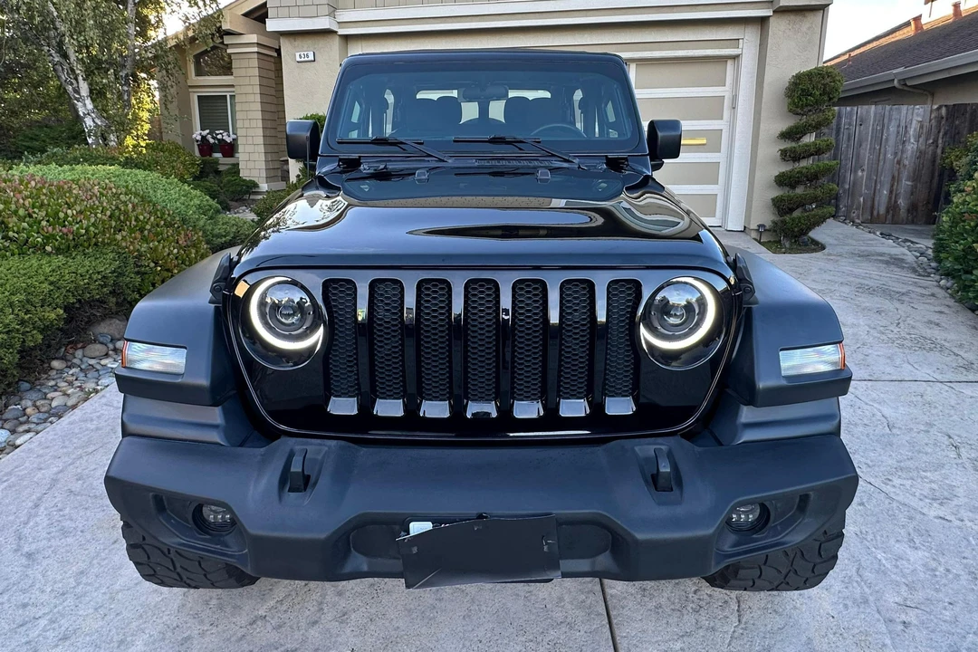 2019 Jeep JL Wrangler - Image 2 of 31
