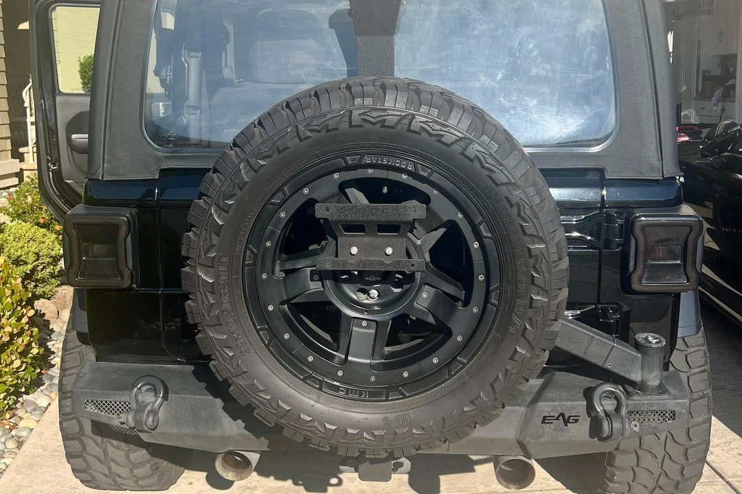 2019 Jeep JL Wrangler - Image 26 of 31