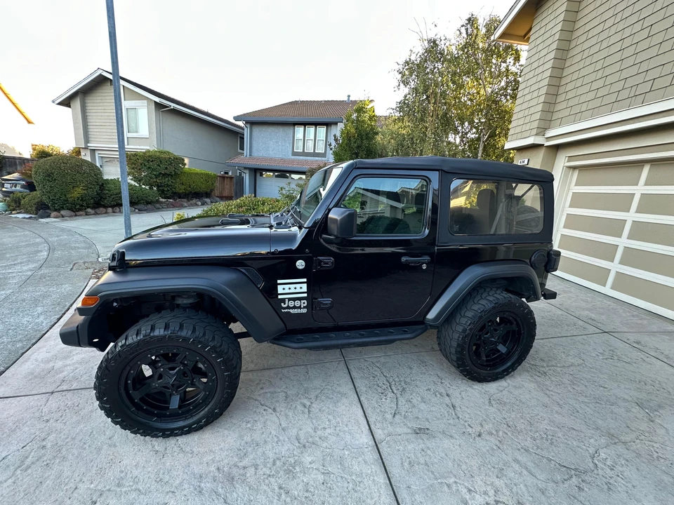 2019 Jeep JL Wrangler - Image 9 of 31
