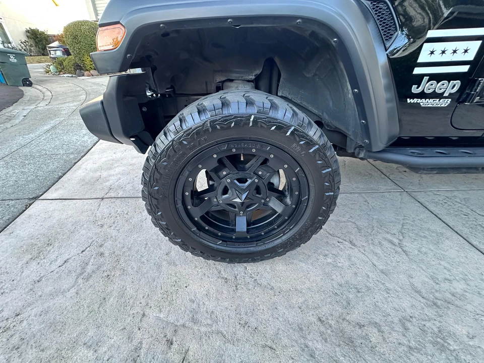 2019 Jeep JL Wrangler - Image 22 of 31