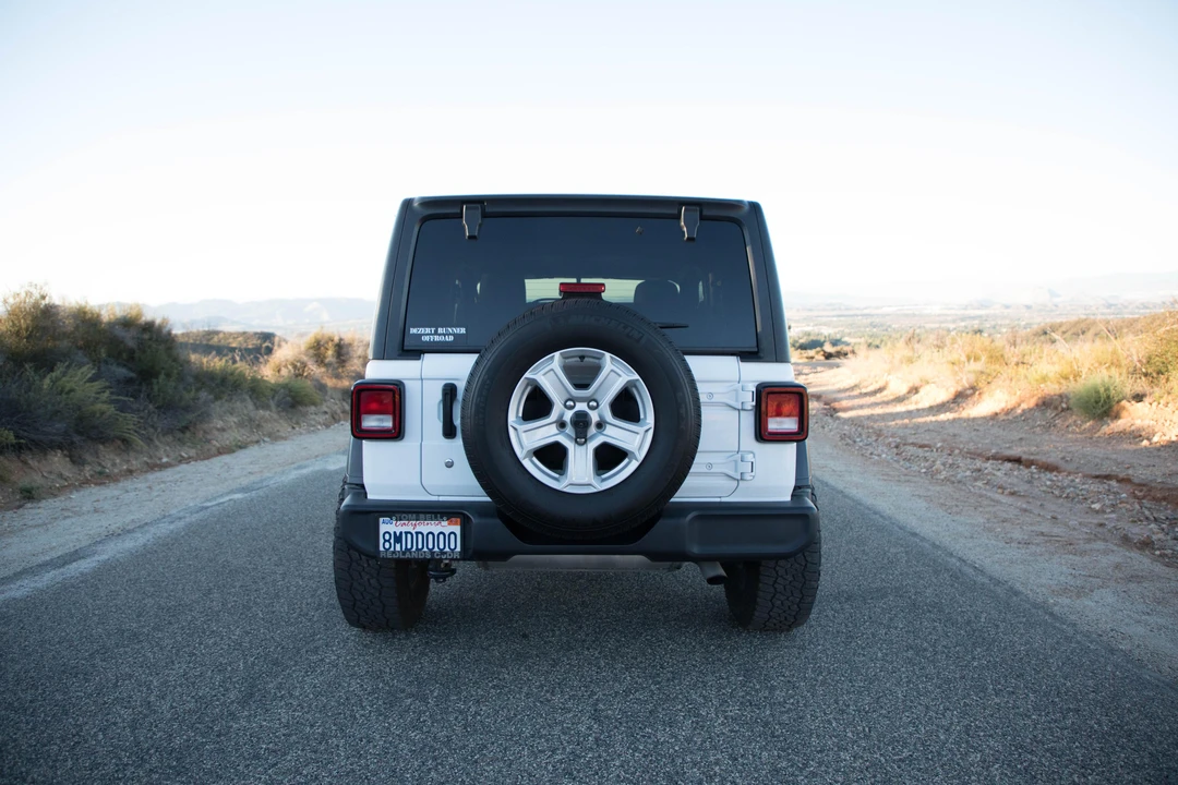 2019 Jeep JL Wrangler - Image 13 of 31