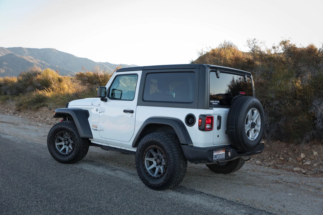 2019 Jeep JL Wrangler - Image 11 of 31