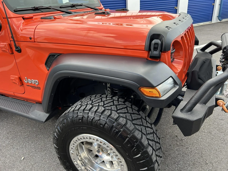 2019 Jeep JL Wrangler - Image 28 of 31