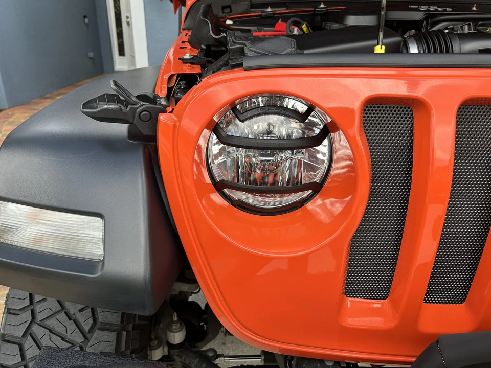 2019 Jeep JL Wrangler - Image 14 of 31