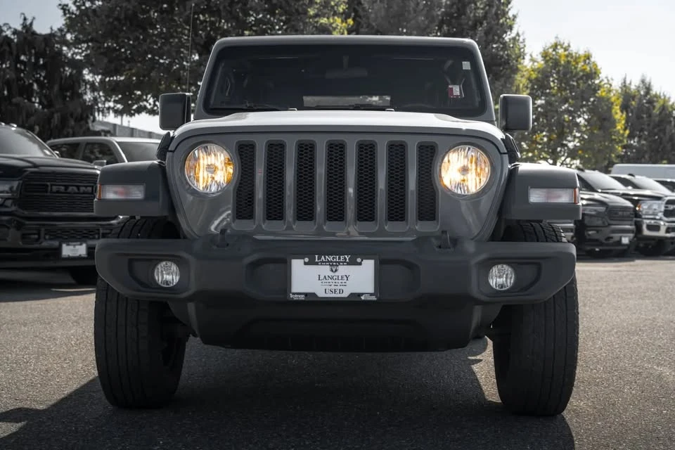 2019 Jeep JL Wrangler - Image 3 of 18