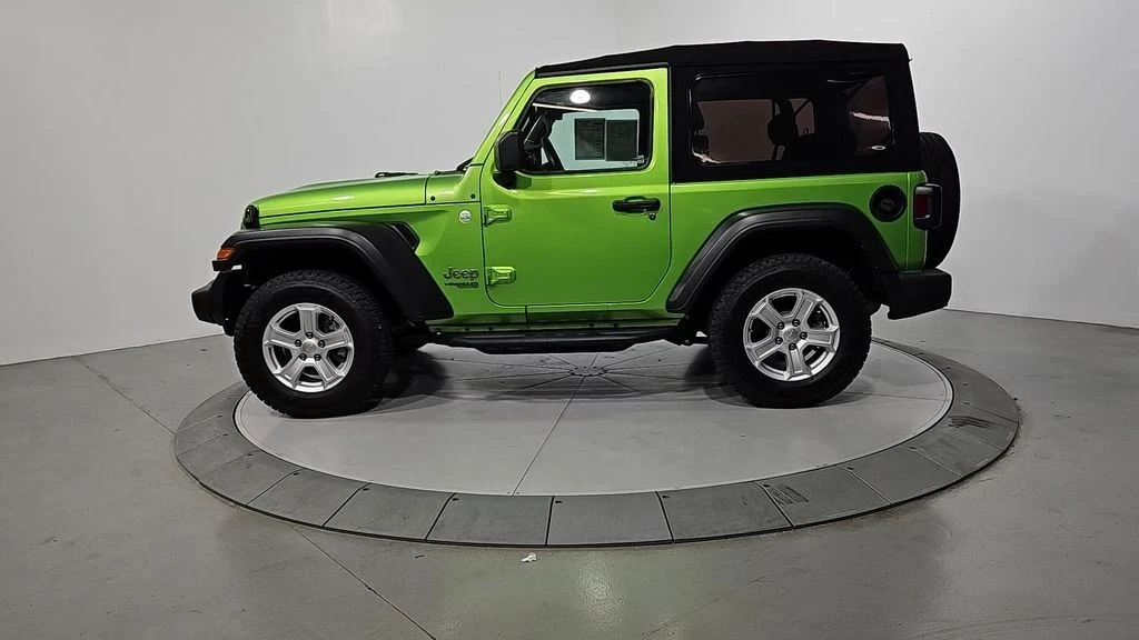 2019 Jeep JL Wrangler - Image 2 of 12