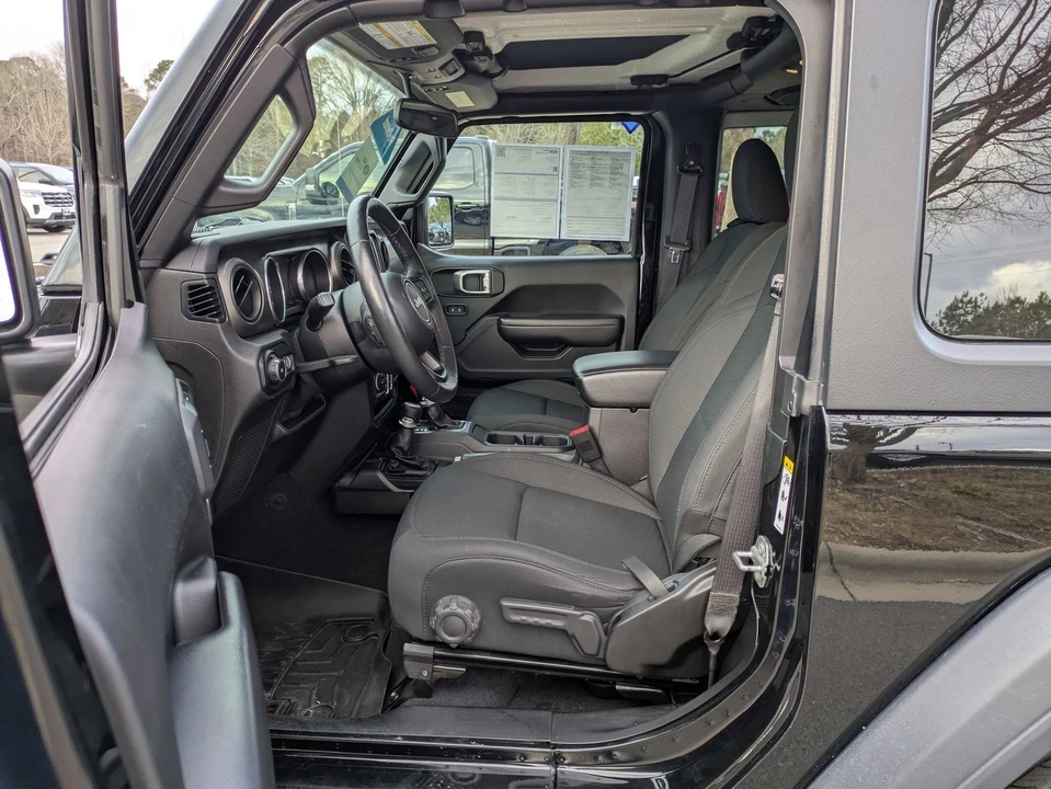 2019 Jeep JL Wrangler - Image 13 of 21