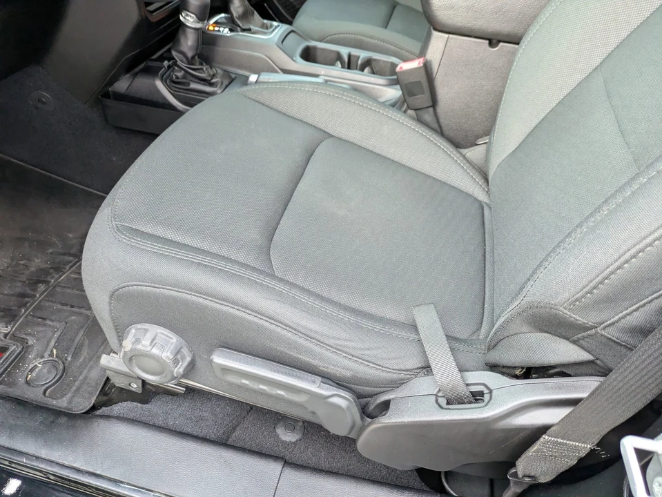 2019 Jeep JL Wrangler - Image 14 of 21