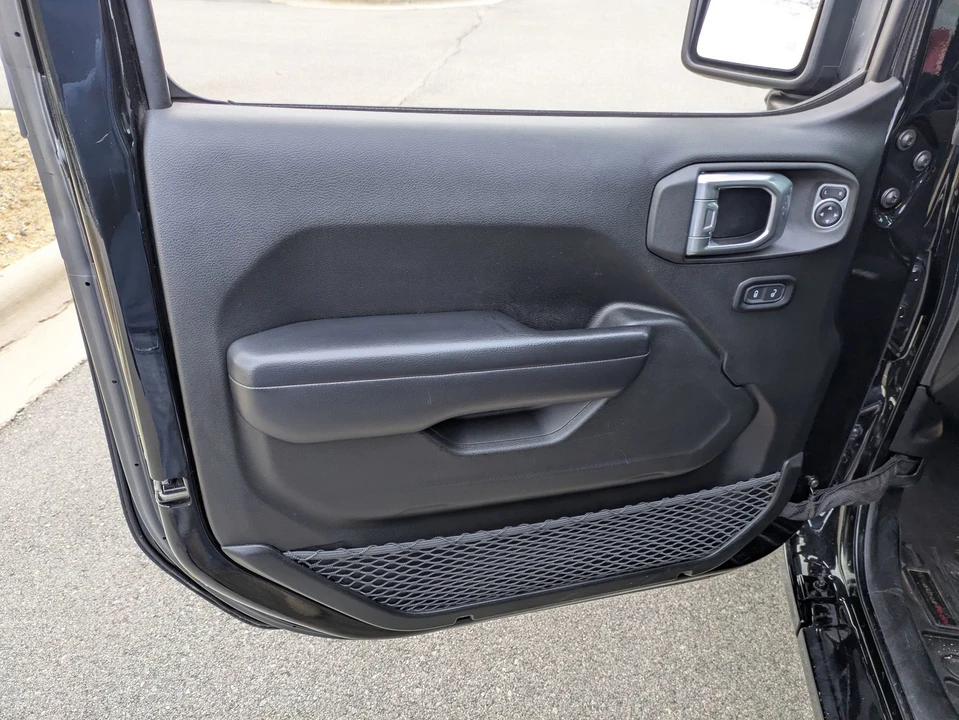 2019 Jeep JL Wrangler - Image 16 of 21