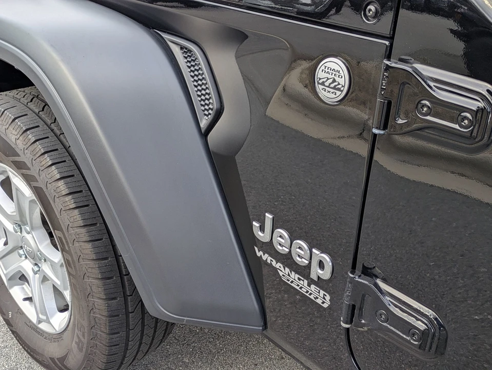 2019 Jeep JL Wrangler - Image 12 of 12