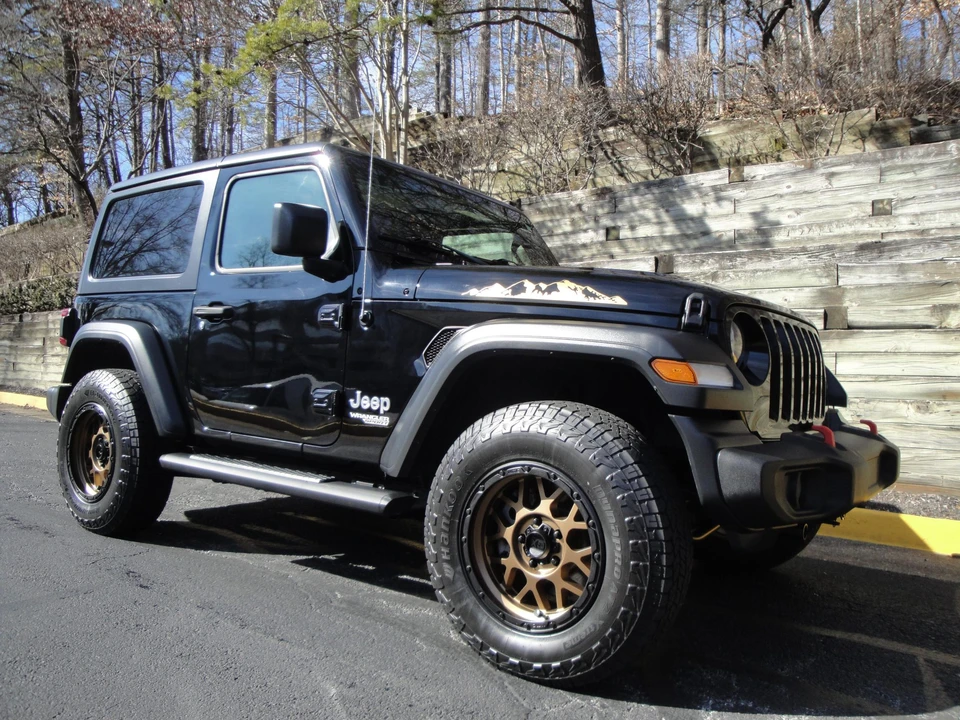 2019 Jeep JL Wrangler - Image 18 of 31