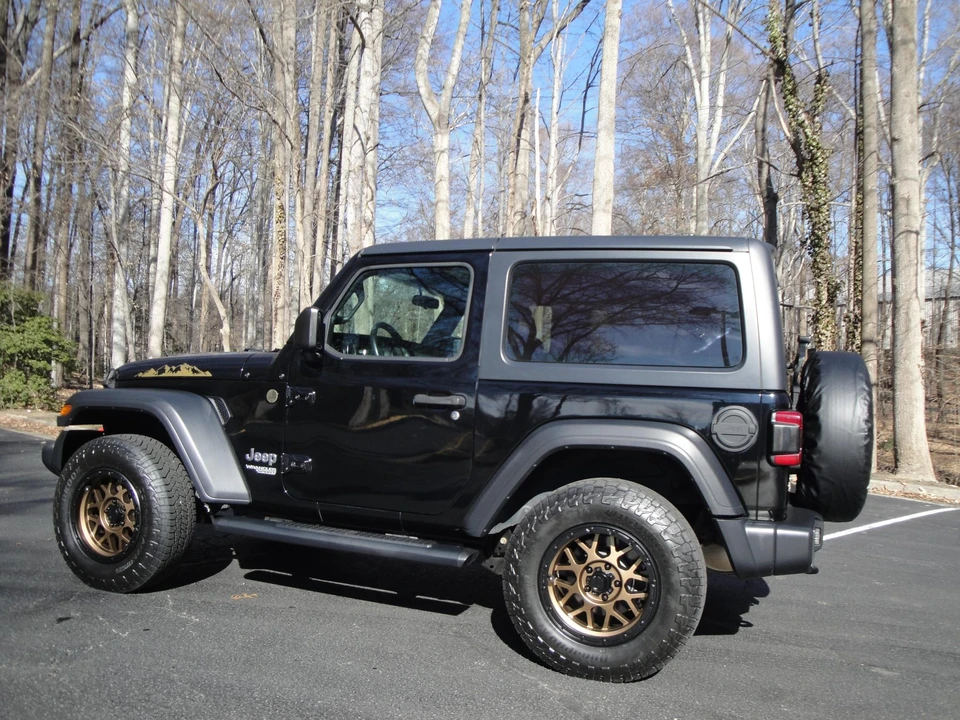 2019 Jeep JL Wrangler - Image 10 of 31
