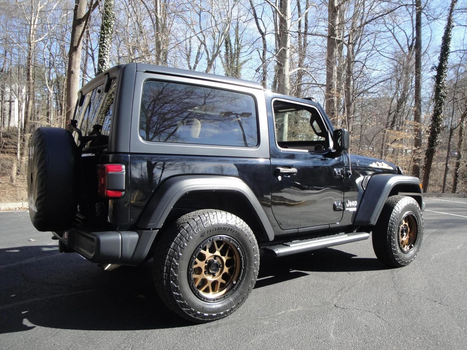 2019 Jeep JL Wrangler - Image 29 of 31