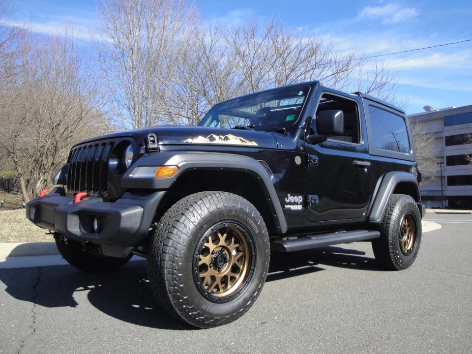 2019 Jeep JL Wrangler - Image 21 of 31