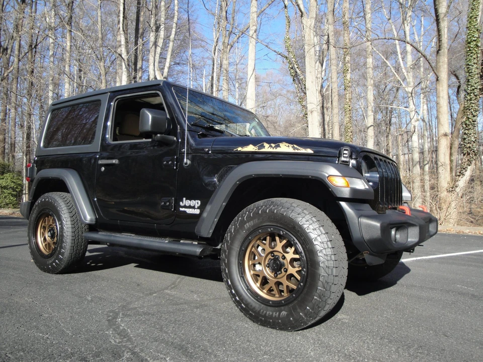 2019 Jeep JL Wrangler - Image 16 of 31