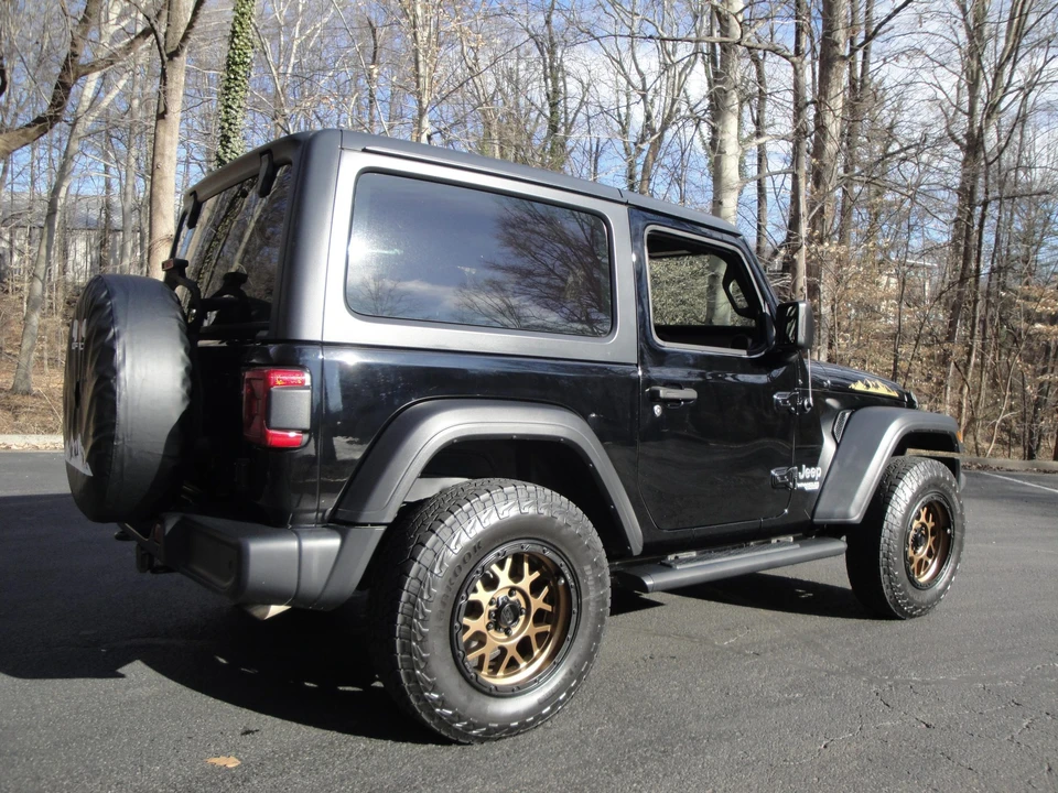 2019 Jeep JL Wrangler - Image 12 of 31
