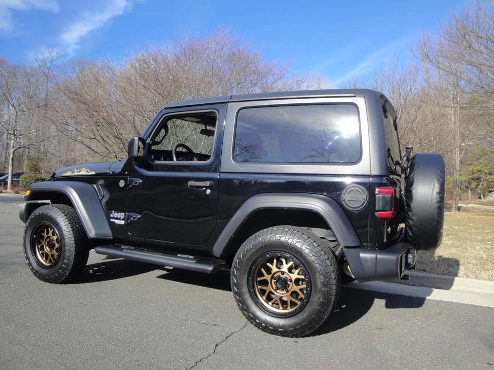 2019 Jeep JL Wrangler - Image 11 of 31