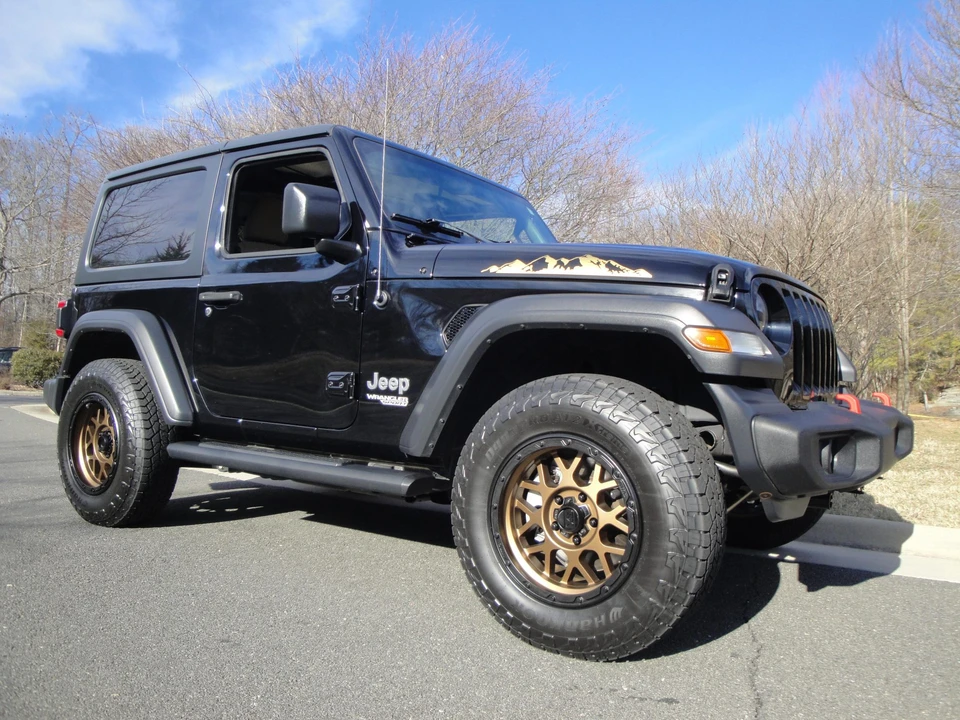 2019 Jeep JL Wrangler - Image 17 of 31