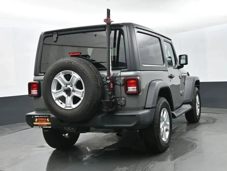 2019 Jeep JL Wrangler - Image 8 of 12