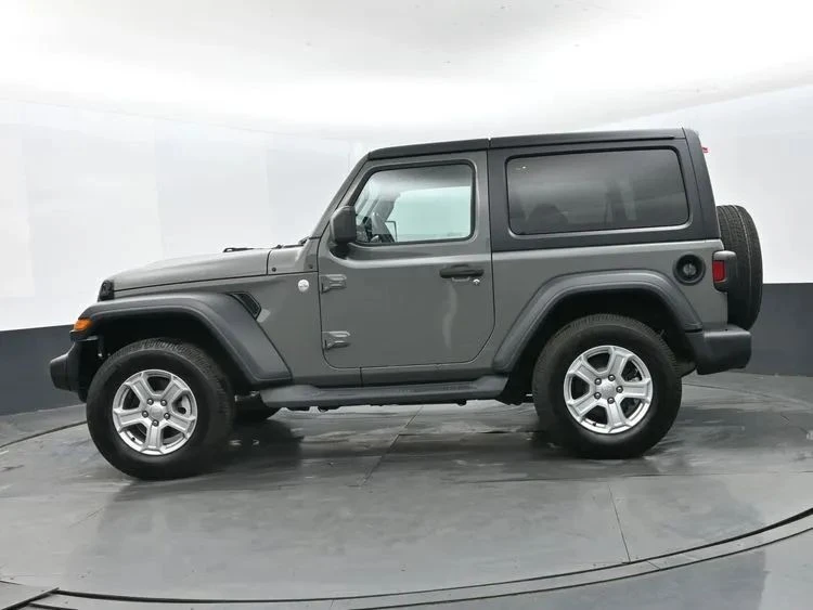 2019 Jeep JL Wrangler - Image 5 of 12