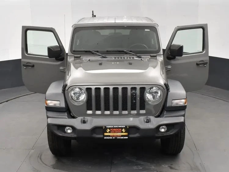 2019 Jeep JL Wrangler - Image 10 of 12