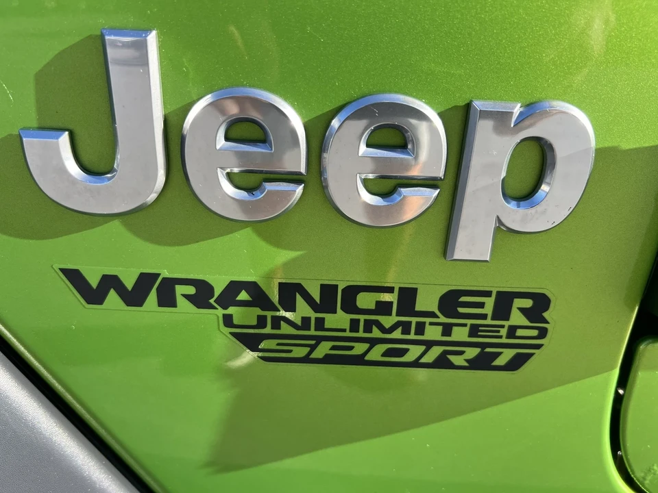 2019 Jeep JL Wrangler - Image 7 of 12