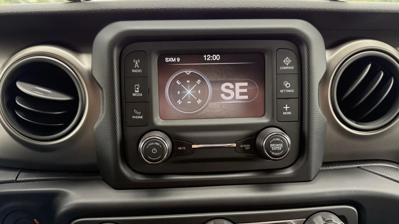 2019 Jeep JL Wrangler - Image 13 of 31