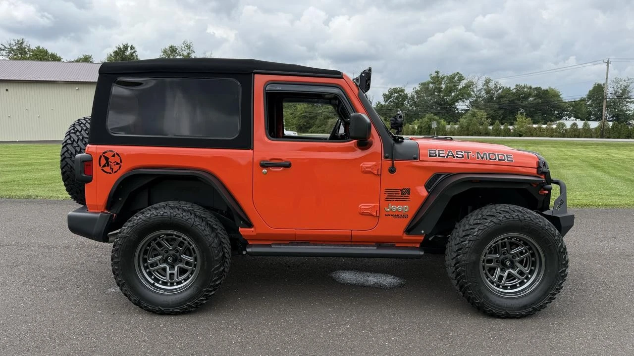 2019 Jeep JL Wrangler - Image 3 of 31