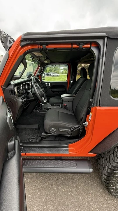 2019 Jeep JL Wrangler - Image 21 of 31