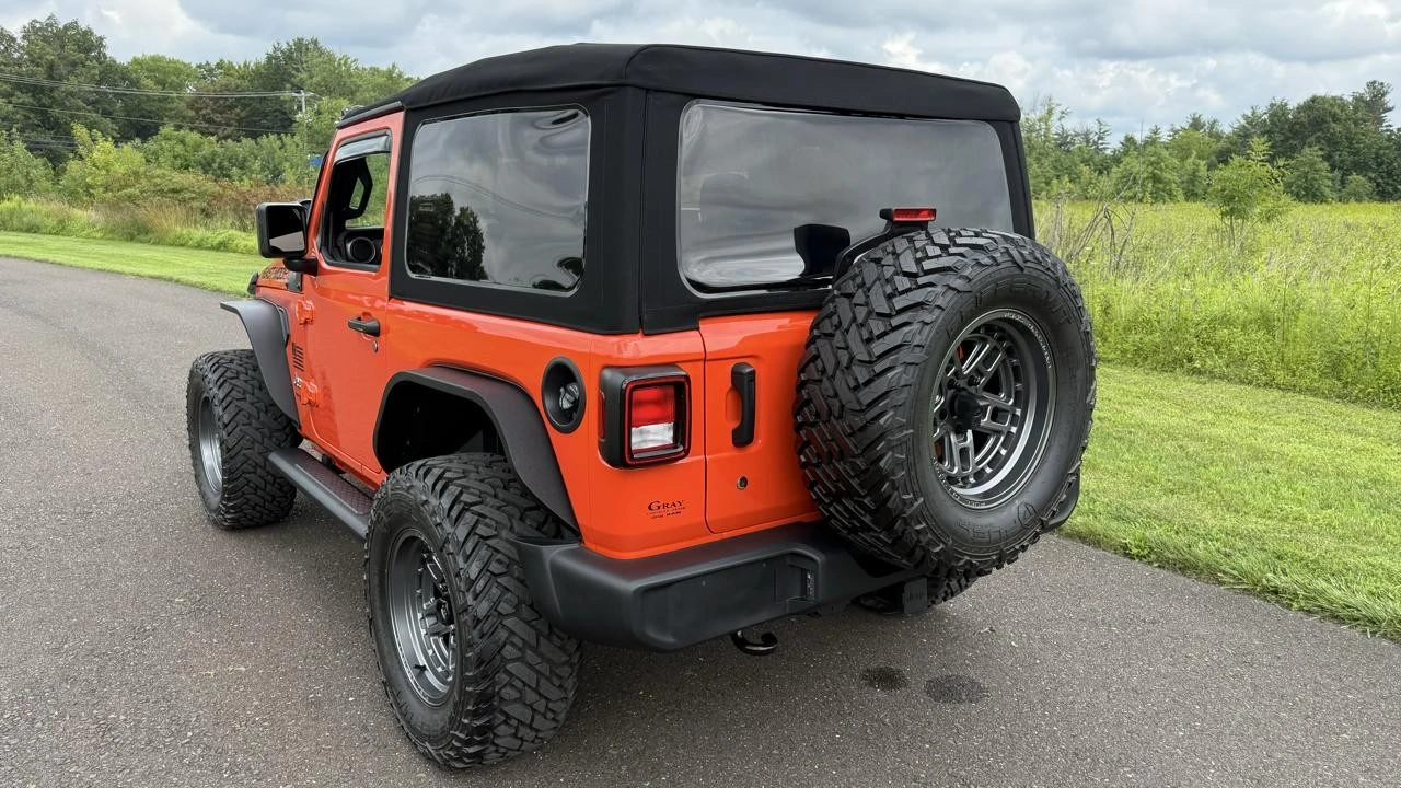 2019 Jeep JL Wrangler - Image 6 of 31