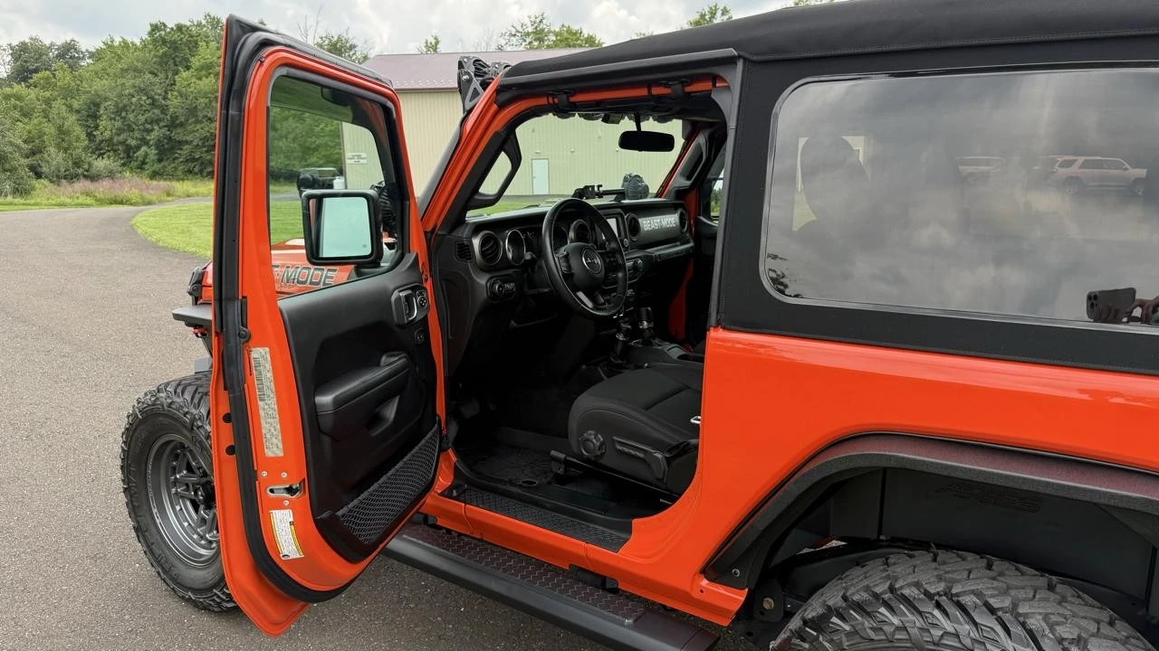 2019 Jeep JL Wrangler - Image 20 of 31