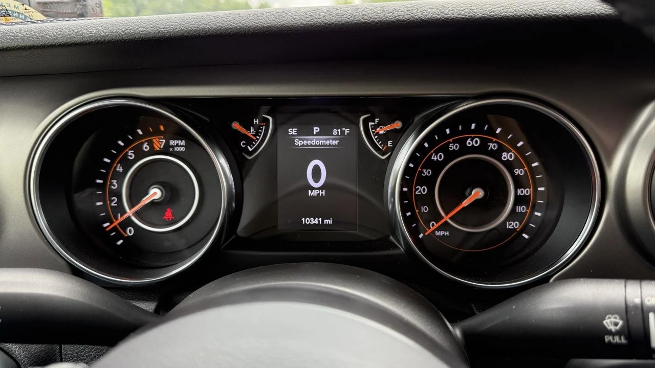 2019 Jeep JL Wrangler - Image 11 of 31