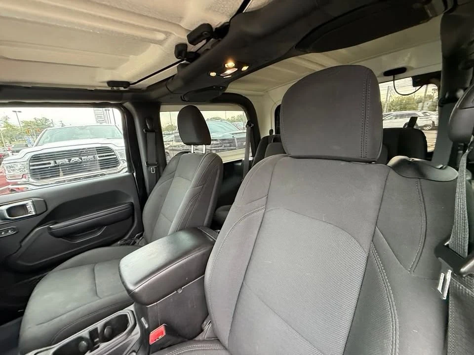 2019 Jeep JL Wrangler - Image 13 of 20