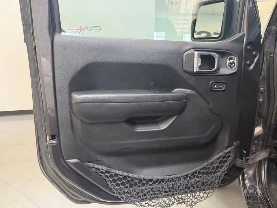2019 Jeep JL Wrangler - Image 9 of 20