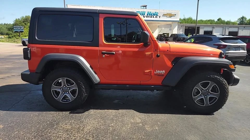2019 Jeep JL Wrangler - Image 16 of 20