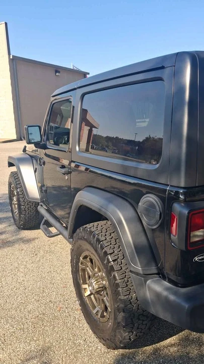 2019 Jeep JL Wrangler - Image 9 of 11
